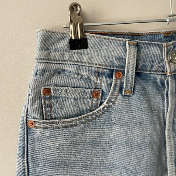 Levi's Destructed Denim Skirt in What's The Damage Womens 24 - Picture 3 of 10